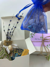 Load image into Gallery viewer, AMAZONITE MEDITATION BOX.