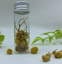 Load image into Gallery viewer, SPIRITUAL HERBS - 1 OUNCE OF CHAMOMILE HERB & PINK ROSE PETALS