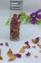 Load image into Gallery viewer, SPIRITUAL HERBS - 1 OUNCE OF CHAMOMILE HERB & PINK ROSE PETALS